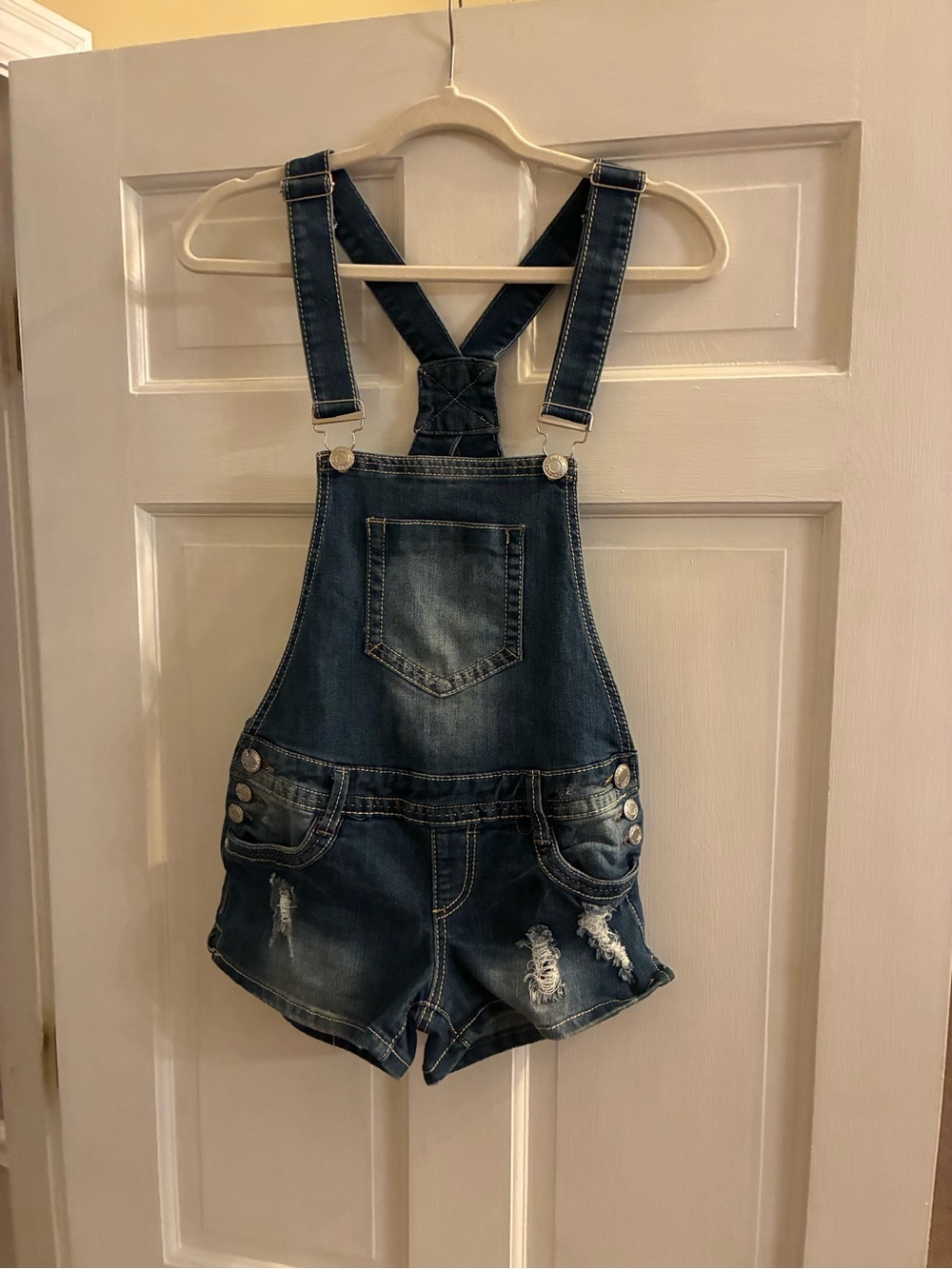 Women’s Rue 21 Dark Blue Denim Short Overalls Stretch material Size 3/4